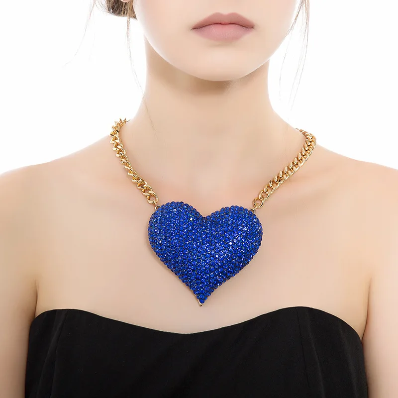 European and American fashion super large colored peach heart women's necklace, three color full diamond large necklace
European and American fashion super large colored peach heart women's necklace, three color full diamond large necklace