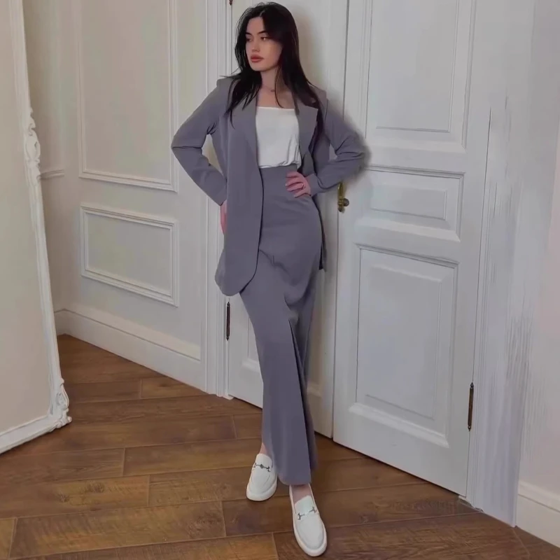 2026 Four Seasons Hot Selling Commuting Fashion Suit Long Coat and Half length Skirt Two piece Set
2026 Four Seasons Hot Selling Commuting Fashion Suit Long Coat and Half length Skirt Two piece Set