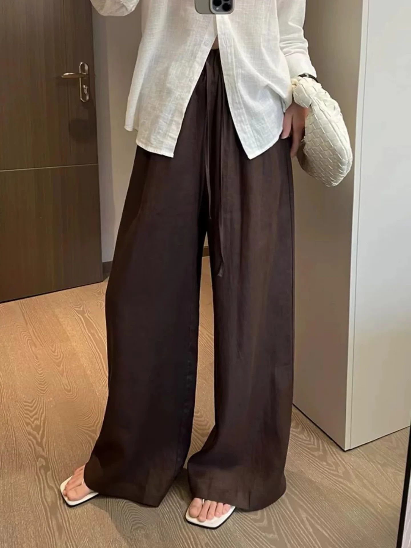 Trendy Poplar Green Wide Leg Pants for Women Deep Coffee Casual High Waist Loose Fit Commute Style Summer Fashion Ladies' Clo...
Trendy Poplar Green Wide Leg Pants for Women Deep Coffee Casual High Waist Loose Fit Commute Style Summer Fashion Ladies' Clo...