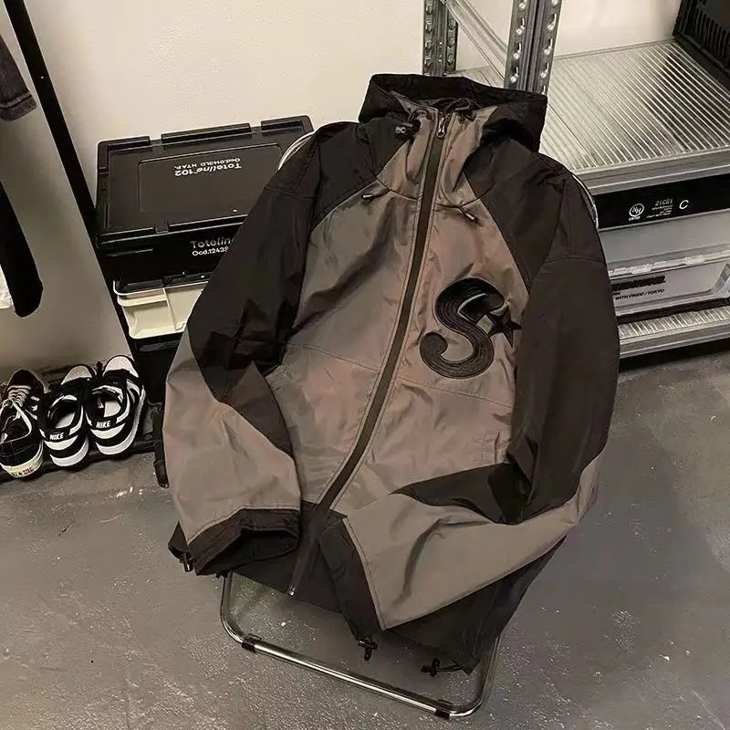 Свободная мужская куртка Jaet, осенне-зимняя уличная одежда, американский дизайн, дышащая полиэфирная ткань, длинная застежка-молния, бейсбольная...
Свободная мужская куртка Jaet, осенне-зимняя уличная одежда, американский дизайн, дышащая полиэфирная ткань, длинная застежка-молния, бейсбольная...