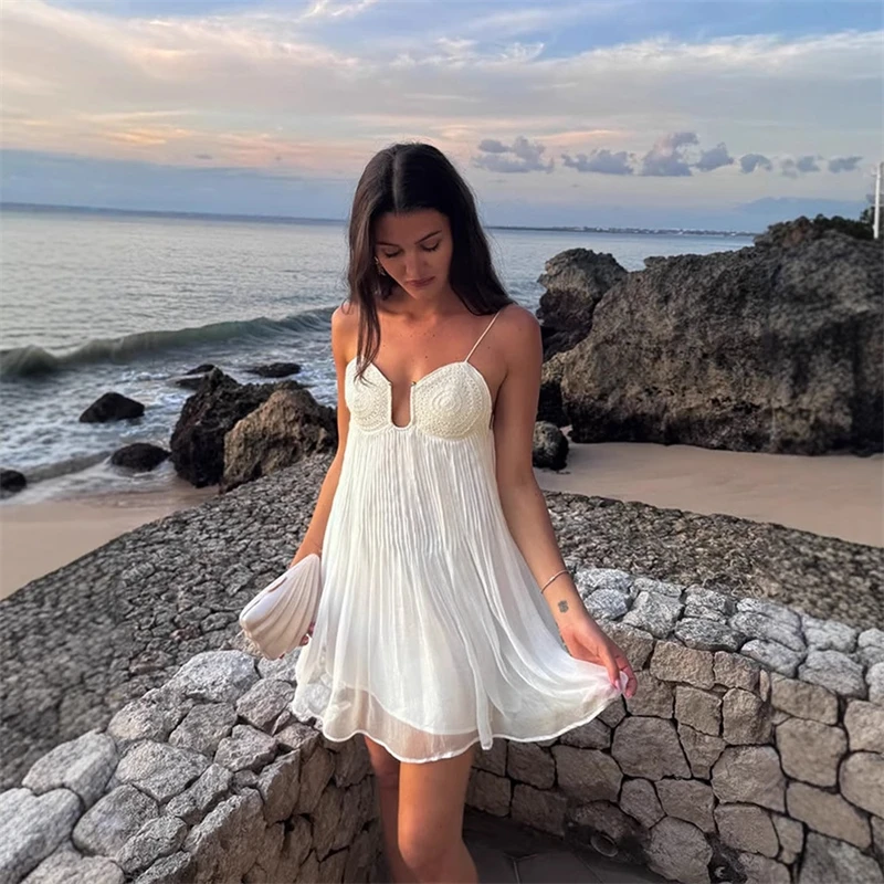 Women's Solid Color Camisole Dress Fashionable V-neck Sleeveless Backless High Waisted Dresses Summer Beach Women's Robe 
Women's Solid Color Camisole Dress Fashionable V-neck Sleeveless Backless High Waisted Dresses Summer Beach Women's Robe