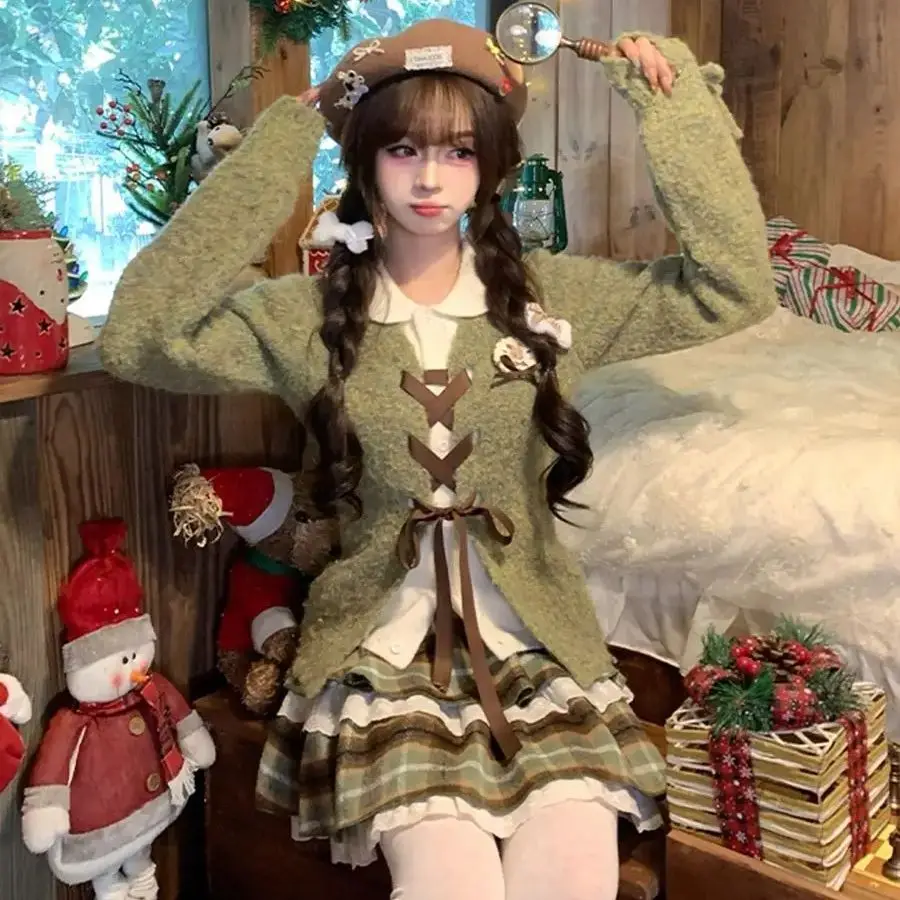 Japan Retro Fake Two-Piece Sweater Women'S Winter Green Long-Sleeved Sweater Short Skirt Suit
Japan Retro Fake Two-Piece Sweater Women'S Winter Green Long-Sleeved Sweater Short Skirt Suit