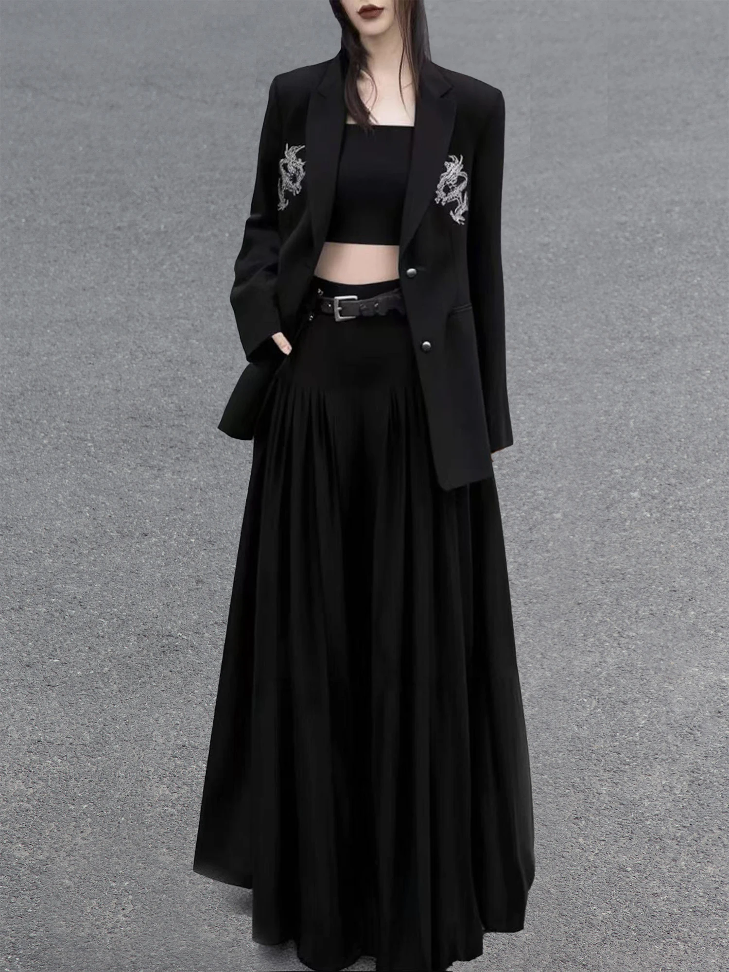 Женский деловой костюм с узором «Дракон», длинный рукав, свободный крой, широкие брюки, стильный и элегантный
Женский деловой костюм с узором «Дракон», длинный рукав, свободный крой, широкие брюки, стильный и элегантный