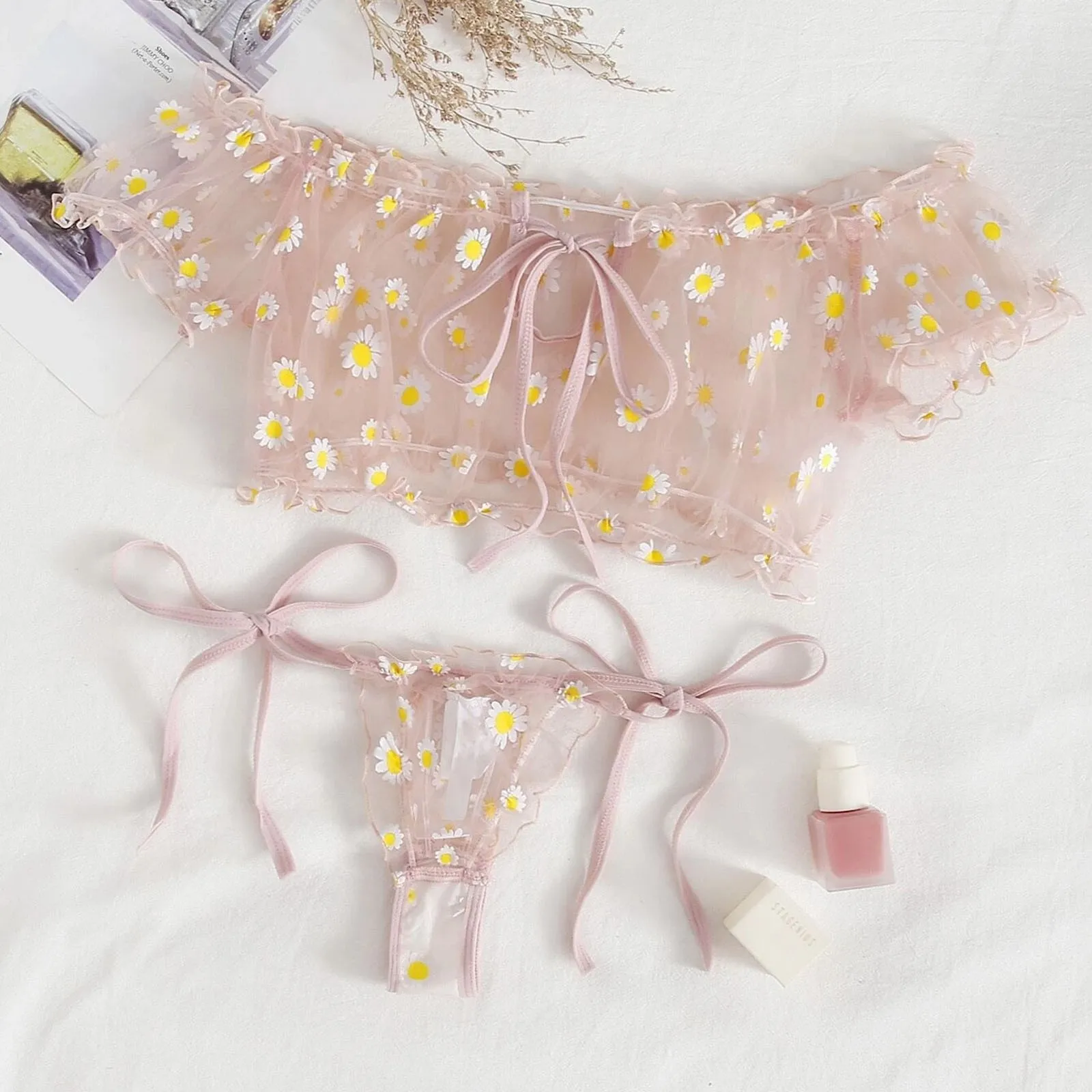 Women's Sexy Lace Daisy Bra Sets Transparent Erotic Top Thong Push Up Lingerie Sets Underwear Suit Exotic Apparel Femenina
Women's Sexy Lace Daisy Bra Sets Transparent Erotic Top Thong Push Up Lingerie Sets Underwear Suit Exotic Apparel Femenina