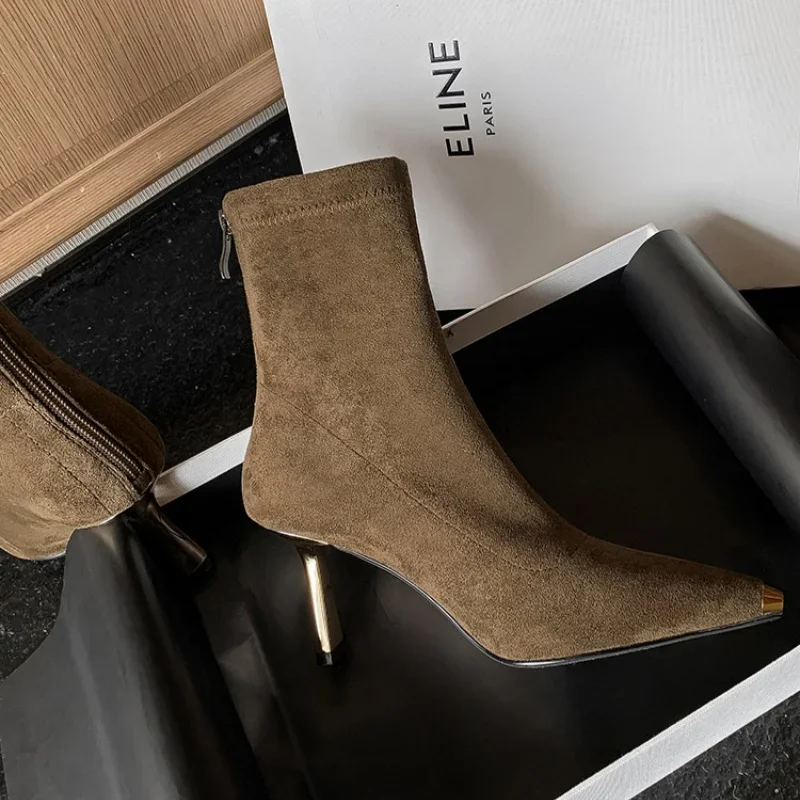 Metal Pointed Toe Thin Super High Heel Women Short Stretch Boots Elegant Consise Solid Back Zipper Autumn Winter Ladies Shoes
Metal Pointed Toe Thin Super High Heel Women Short Stretch Boots Elegant Consise Solid Back Zipper Autumn Winter Ladies Shoes