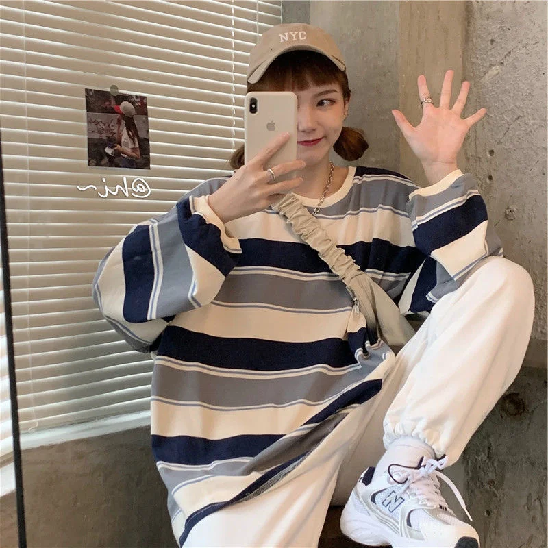 plus Size Women's Striped T-Shirt Loose Fit round Neck Spring Autumn Korean Style Casual Wear for Students And Office Ladies
plus Size Women's Striped T-Shirt Loose Fit round Neck Spring Autumn Korean Style Casual Wear for Students And Office Ladies
