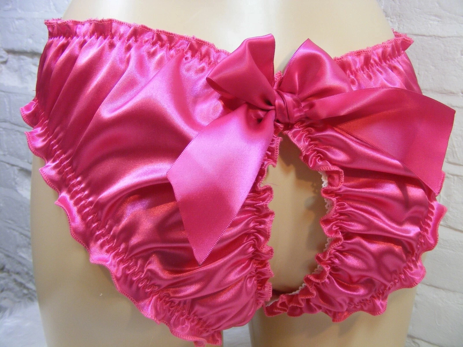 Шелковое нижнее белье с открытыми ягодицами, сексуальный костюм для взрослых, подходит как для мужчин и женщин, нижнее белье, наряд для персонажей
Шелковое нижнее белье с открытыми ягодицами, сексуальный костюм для взрослых, подходит как для мужчин и женщин, нижнее белье, наряд для персонажей