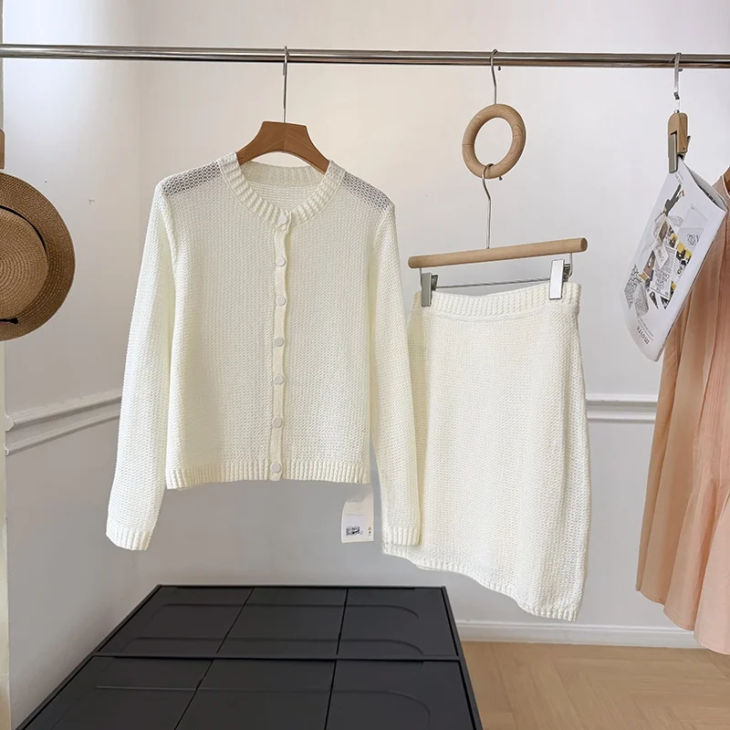 Nordic Minimalist Knitted Cardigan High Waist Skirt Two-Piece Set Casual round Neck Open Front Sweater Summer Outfit
Nordic Minimalist Knitted Cardigan High Waist Skirt Two-Piece Set Casual round Neck Open Front Sweater Summer Outfit