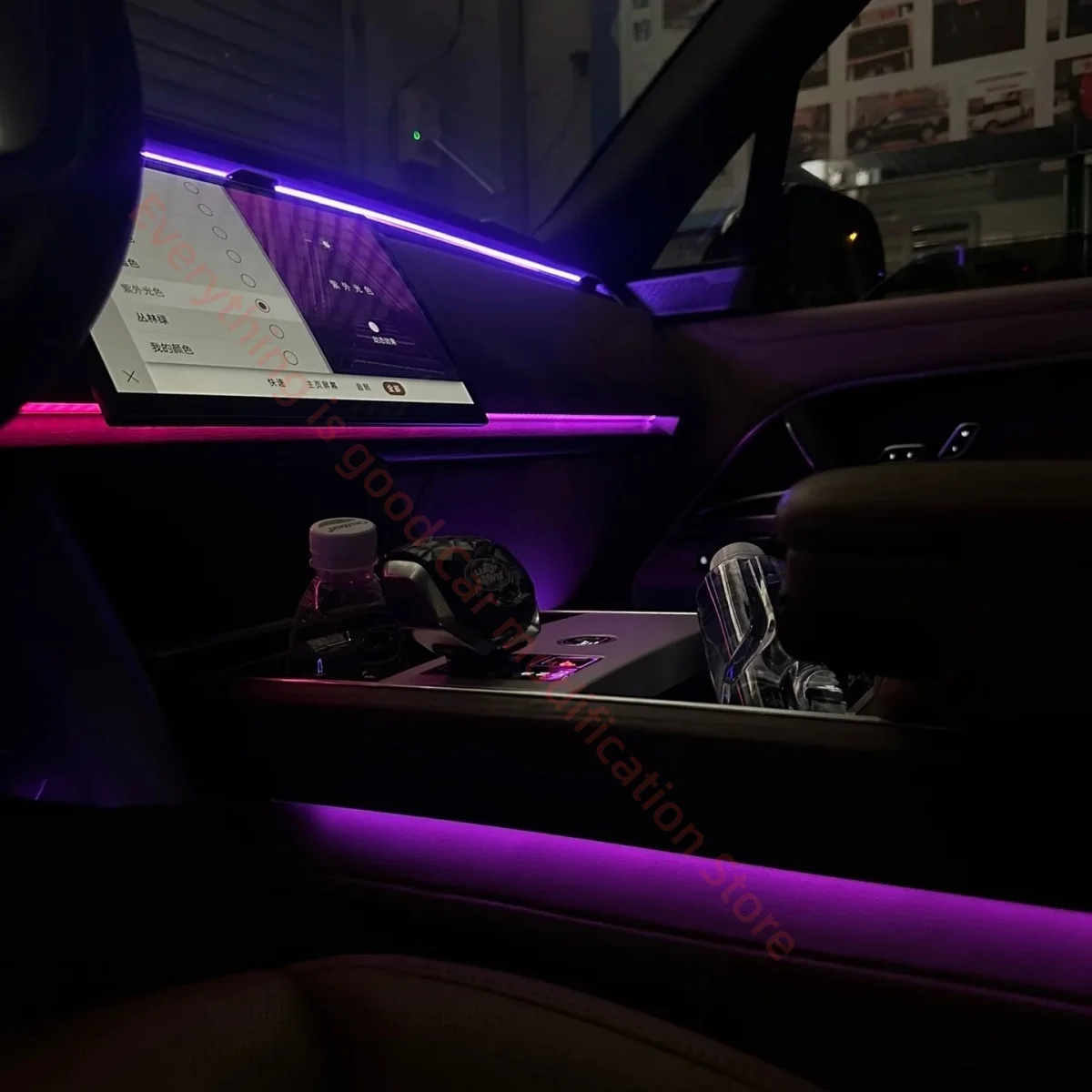 Для Range Rover Autobiograghy LWB Vogue 2023-2025 атмосферная лампа автомобильное внутреннее освещение обновление автозапчастей окружающее освещение
Для Range Rover Autobiograghy LWB Vogue 2023-2025 атмосферная лампа автомобильное внутреннее освещение обновление автозапчастей окружающее освещение