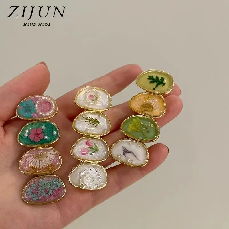 Oval Alloy Resin Dried Flower Hair Clip Glitter Sand Gold Flakes Pearl Duckbill Claw Side Bangs Barrettes New Hair Accessories
Oval Alloy Resin Dried Flower Hair Clip Glitter Sand Gold Flakes Pearl Duckbill Claw Side Bangs Barrettes New Hair Accessories