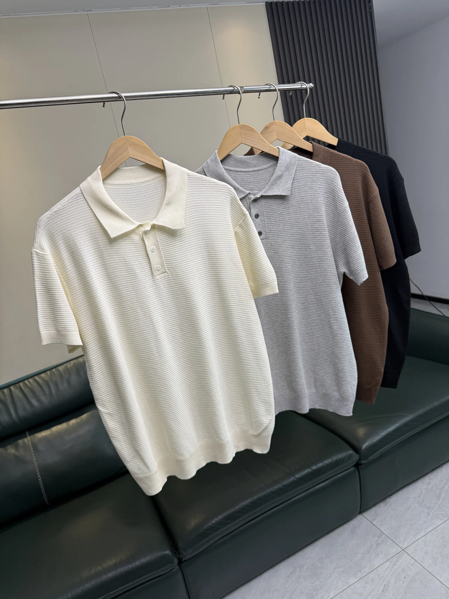 Recommended! Texture Strong! Men's Summer Cool Feeling Comfortable Breathable Shirt Trendy Short Sleeve Turn-down Collar
Recommended! Texture Strong! Men's Summer Cool Feeling Comfortable Breathable Shirt Trendy Short Sleeve Turn-down Collar