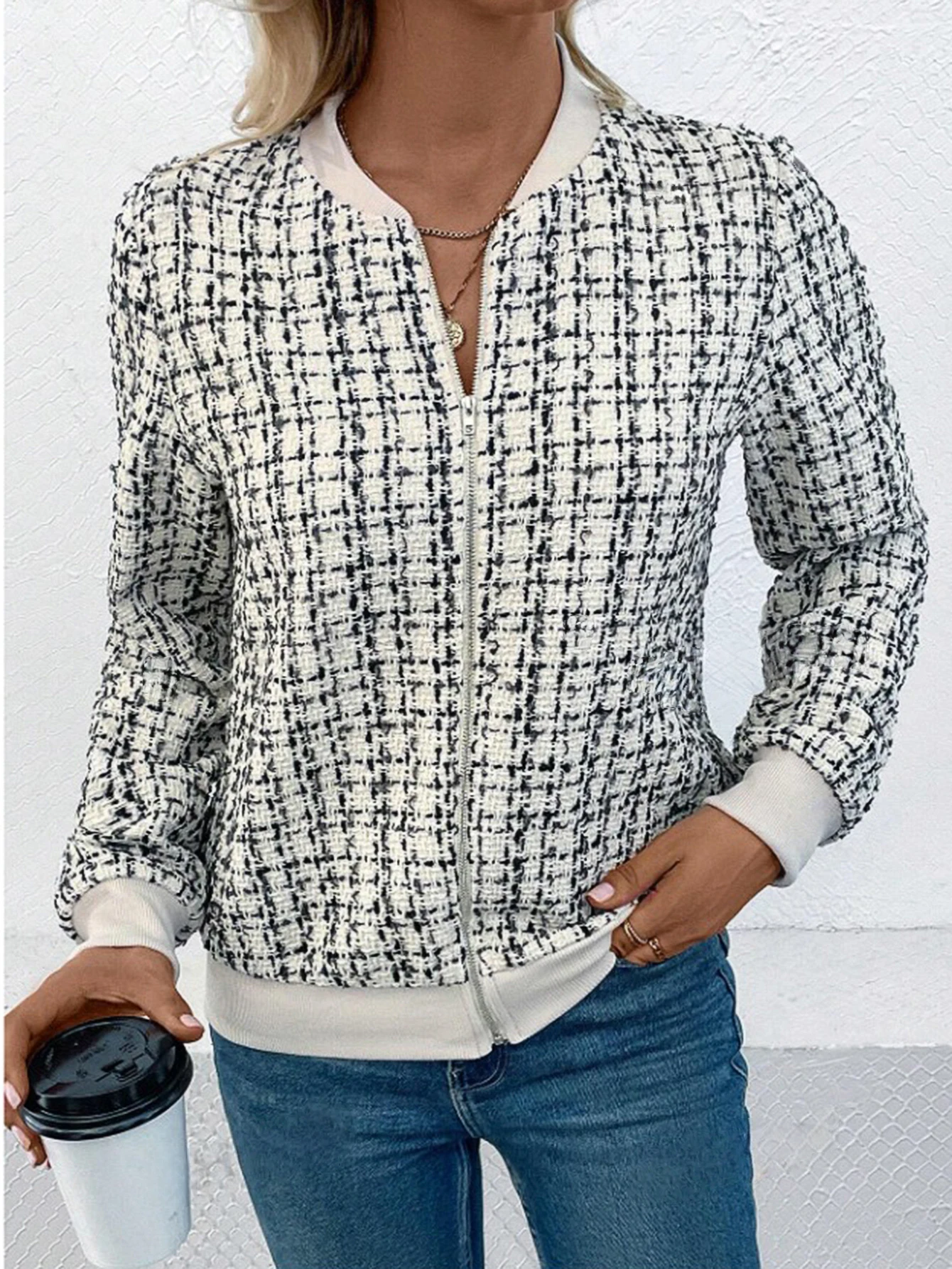 Стильное повседневное пальто с круглым вырезом, элегантная женская модная верхняя одежда без украшения, удобное верхнее пальто
Стильное повседневное пальто с круглым вырезом, элегантная женская модная верхняя одежда без украшения, удобное верхнее пальто