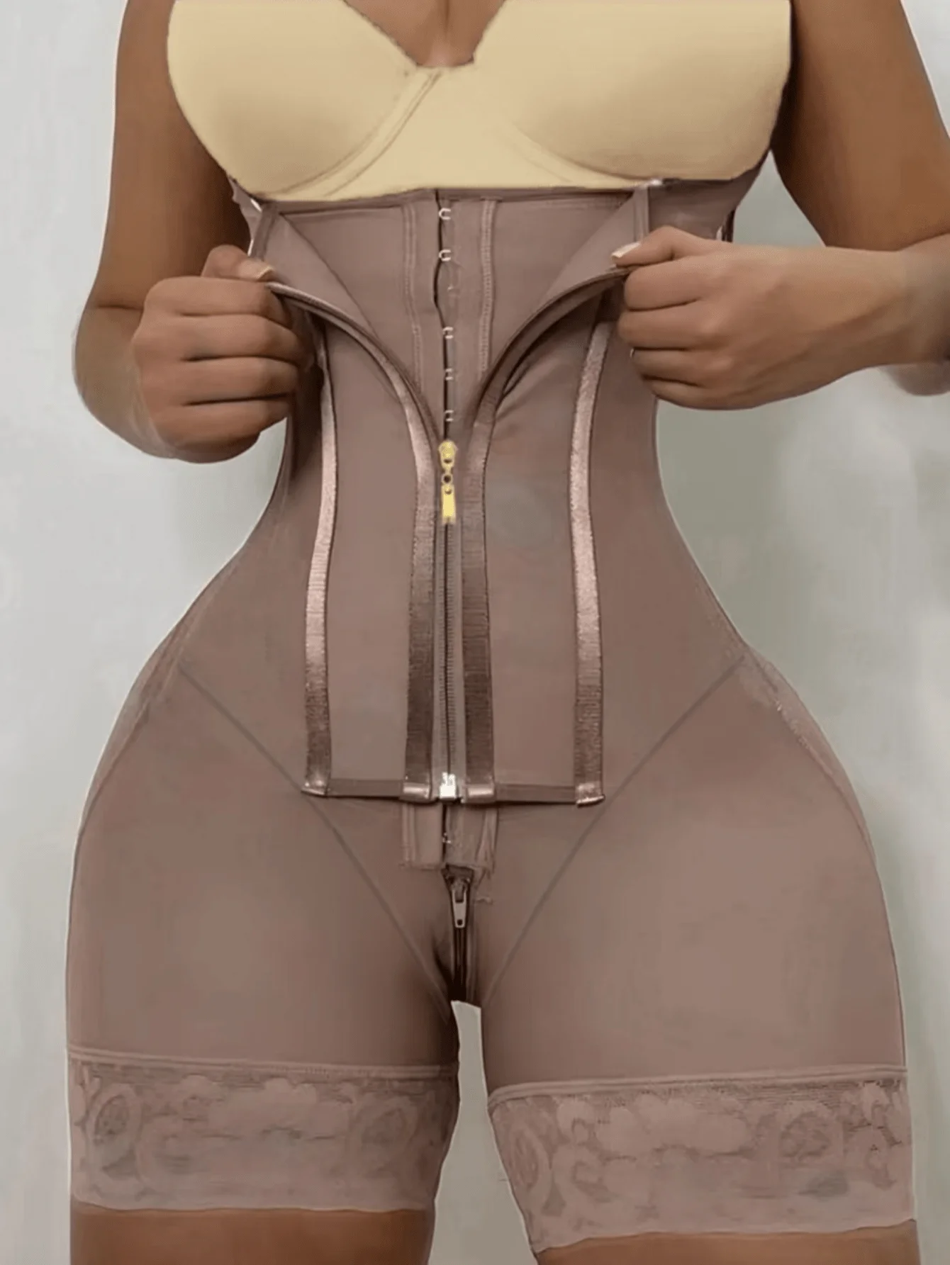 High Waist Shaping Shorts With Zipper Closure Abdomen Slimming Buttock Lifting Shapewear For Women
High Waist Shaping Shorts With Zipper Closure Abdomen Slimming Buttock Lifting Shapewear For Women