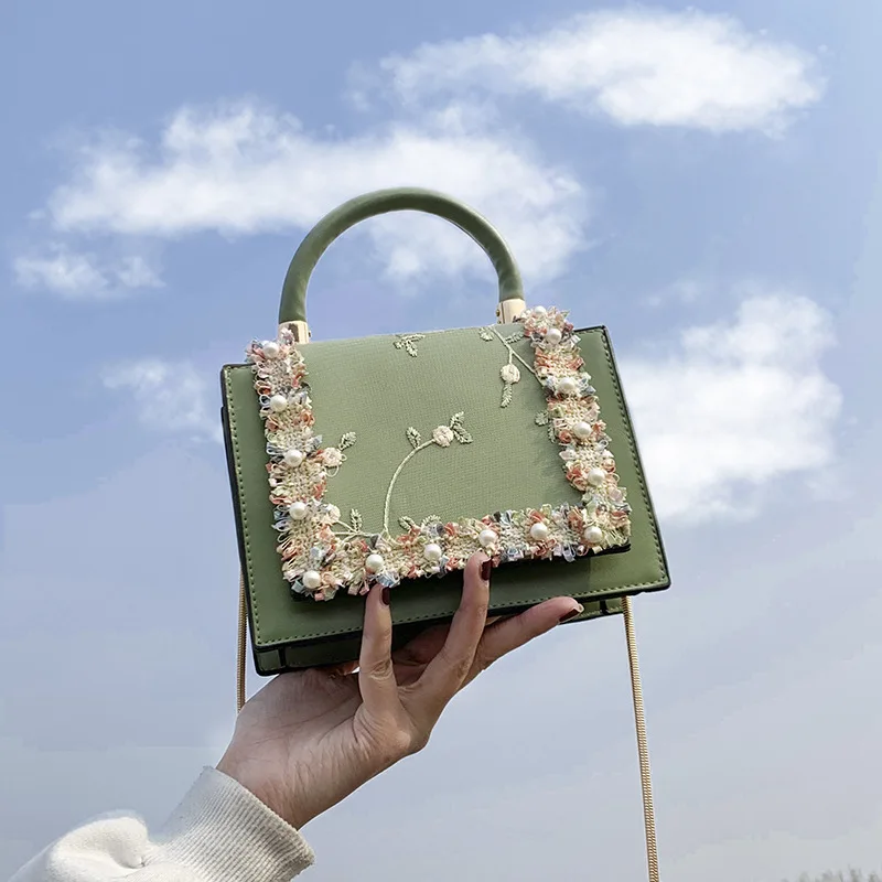 NEW Vintage Flower Lace Handbags Women's Crossbody Bags Fashion Gold Chain Ladies Messenger Bag Evening Clutch Female Purses
NEW Vintage Flower Lace Handbags Women's Crossbody Bags Fashion Gold Chain Ladies Messenger Bag Evening Clutch Female Purses