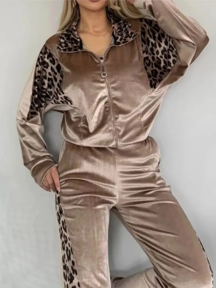Women Casual Loose Pants Suit Set 2025 Autumn Fashion Leopard Print Long-sleeved Lapel Zipper Cardigan Jacket+pants 2-piece Sets
Women Casual Loose Pants Suit Set 2025 Autumn Fashion Leopard Print Long-sleeved Lapel Zipper Cardigan Jacket+pants 2-piece Sets