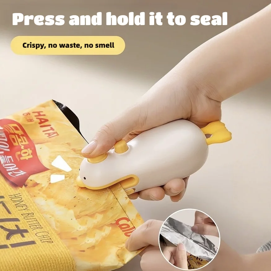 Mini Vacuum Food Sealer, Portable Household Plastic Bag Sealing Machine for Snack Storage
Mini Vacuum Food Sealer, Portable Household Plastic Bag Sealing Machine for Snack Storage