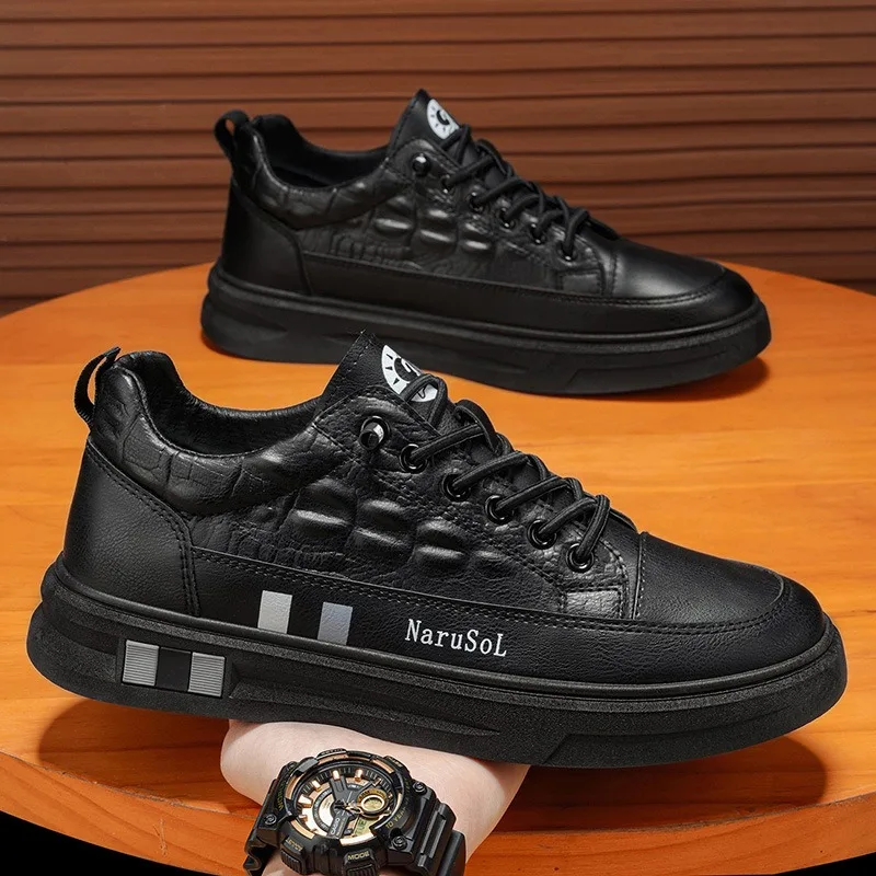 Luxury Men Leather Flats Shoes Spring Summer Lightweight Breathable Walking Shoes Fashion Comfortable Mans Casual Sneakers Tenis
Luxury Men Leather Flats Shoes Spring Summer Lightweight Breathable Walking Shoes Fashion Comfortable Mans Casual Sneakers Tenis