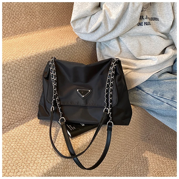 Высококачественная сумка через плечо в стиле ретро - шикарные нишевые модные дизайнерские костюмы для девочек, милые повседневные модные повседневные наряды выглядит
Высококачественная сумка через плечо в стиле ретро - шикарные нишевые модные дизайнерские костюмы для девочек, милые повседневные модные повседневные наряды выглядит