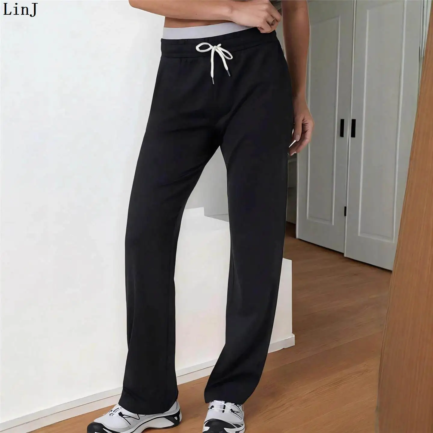 Loose Women's Sporty Casual Pants Fall New Style Sexy Girl Long Pants Seamless Splice Thick Winter European Style Fashion Set
Loose Women's Sporty Casual Pants Fall New Style Sexy Girl Long Pants Seamless Splice Thick Winter European Style Fashion Set