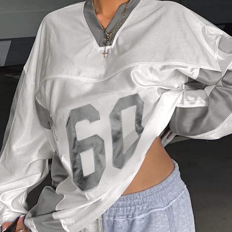 Retro Y2K printed sweatshirt for men and women winter Harajuku loose oversized pullover sweatshirt for men and women versatile
Retro Y2K printed sweatshirt for men and women winter Harajuku loose oversized pullover sweatshirt for men and women versatile