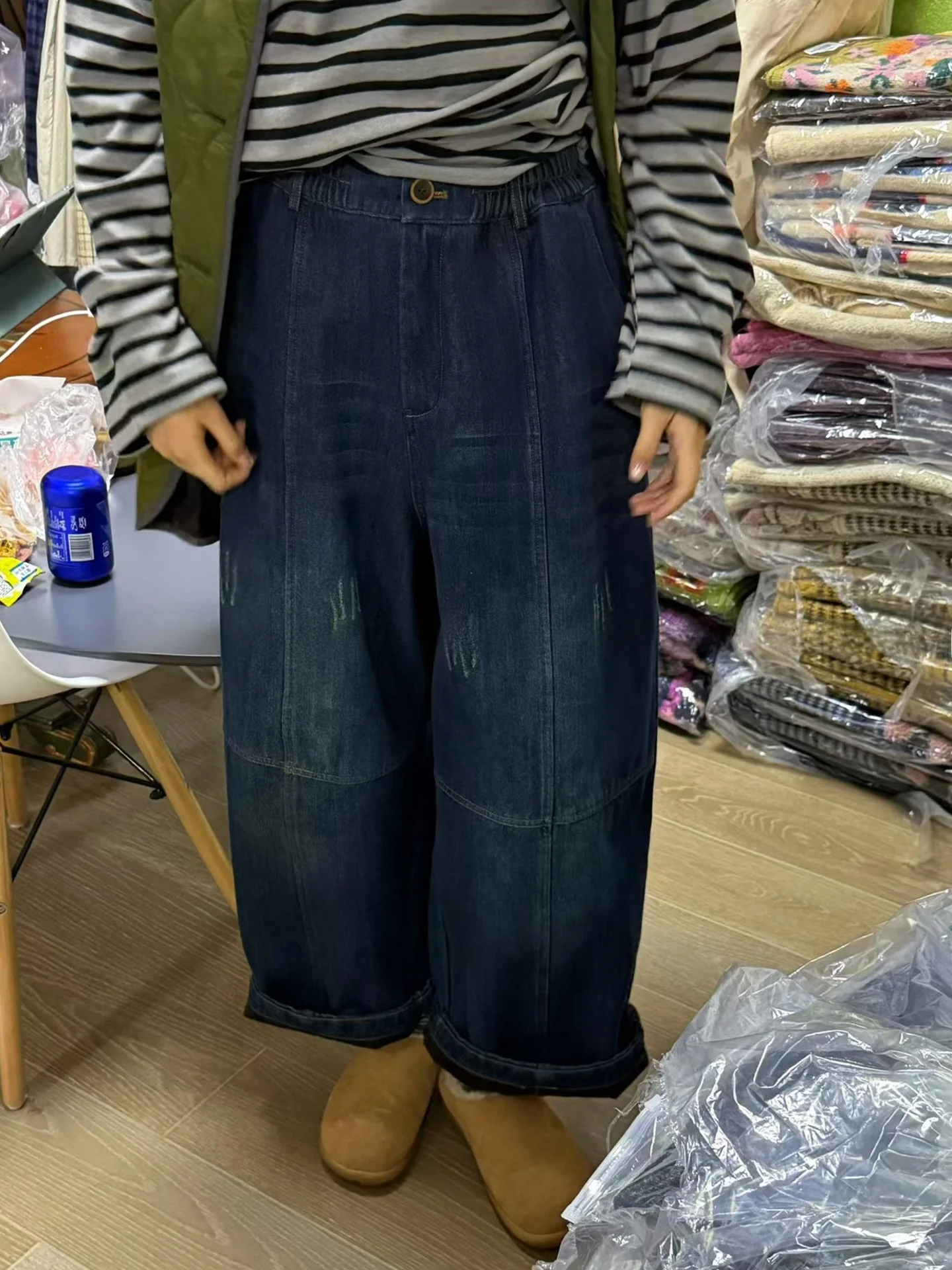 Винтажные джинсы из выцветшего денима для женщин больших размеров, осенне-зимние, светло-голубые, темно-синие, на флисовой подкладке, в стиле Харадзюку, свободного кроя, брюки
Винтажные джинсы из выцветшего денима для женщин больших размеров, осенне-зимние, светло-голубые, темно-синие, на флисовой подкладке, в стиле Харадзюку, свободного кроя, брюки