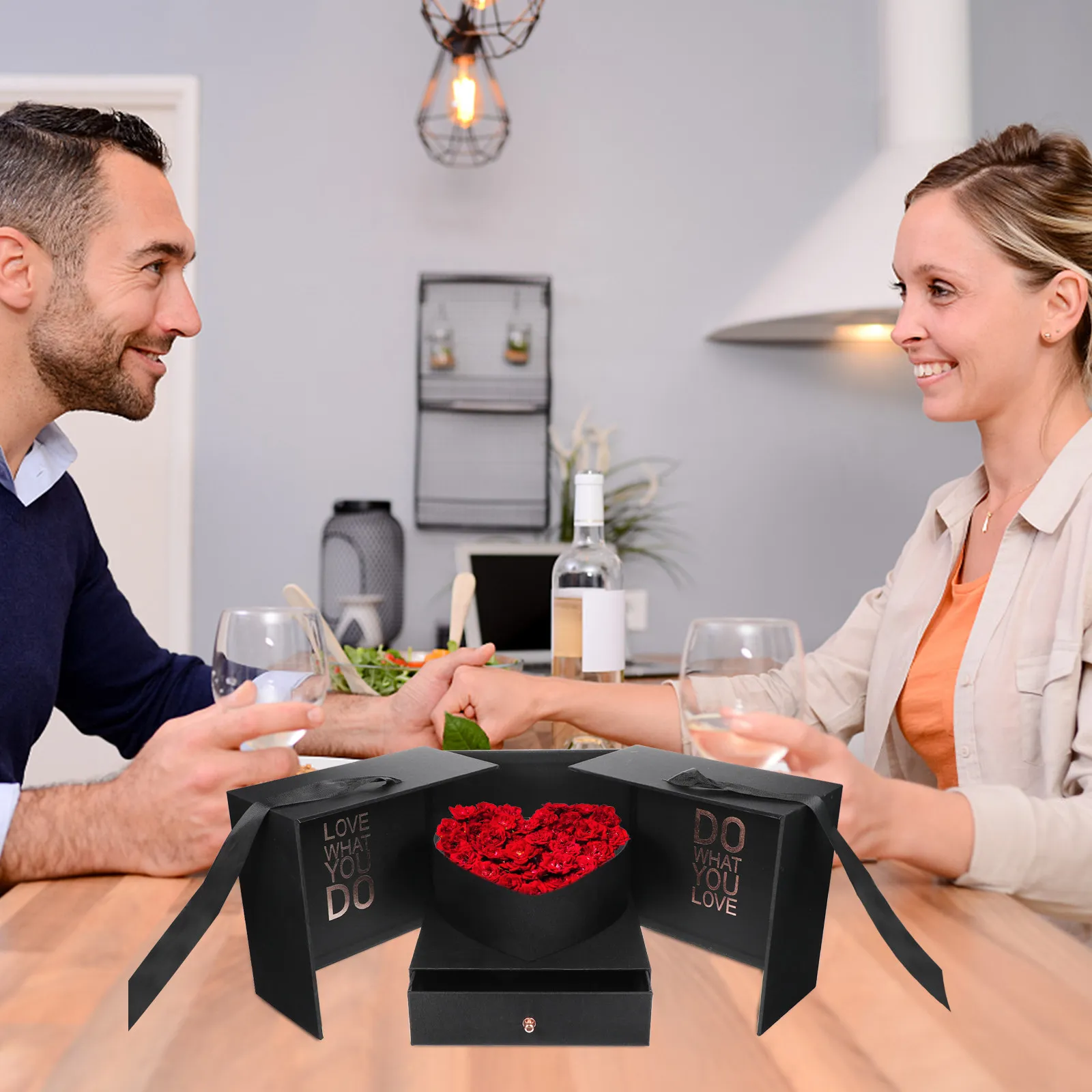 Luxury Heart Shaped Flower Packaging Container Reusable Elegant Floral Gift Box for Roses Bouquets Birthday Anniversary
Luxury Heart Shaped Flower Packaging Container Reusable Elegant Floral Gift Box for Roses Bouquets Birthday Anniversary