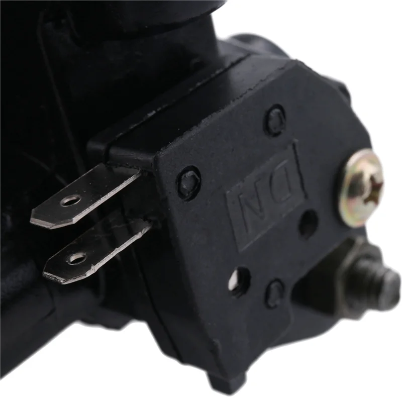 A95E-4X Motorcycle Brake Pump Body Front Brake Master Cylinder For KAWASAKI NINJA 300 250 /R /SL Z125 Z250 Z250SL Z300
A95E-4X Motorcycle Brake Pump Body Front Brake Master Cylinder For KAWASAKI NINJA 300 250 /R /SL Z125 Z250 Z250SL Z300