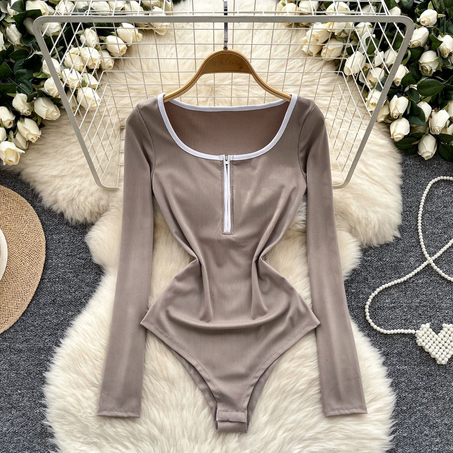 Sexy Bodysuit Fashion Long Sleeve O-neck One Piece Slim Zipper Basic Hotsweet Women Gothic Streetwear Fashion Jumpsuit Ins
Sexy Bodysuit Fashion Long Sleeve O-neck One Piece Slim Zipper Basic Hotsweet Women Gothic Streetwear Fashion Jumpsuit Ins