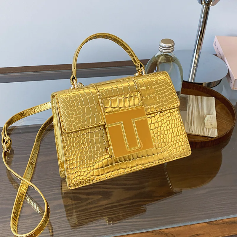 2025 New! Distinctive Women's PU Shoulder Bag with Crocodile Pattern Splicing – Ideal for Those with a Taste for the Unusual
2025 New! Distinctive Women's PU Shoulder Bag with Crocodile Pattern Splicing – Ideal for Those with a Taste for the Unusual