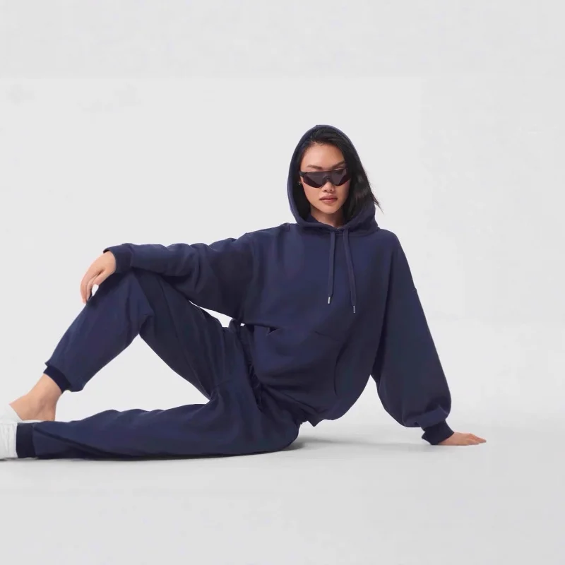 Унисекс флисовый худи набор уличного стиля однотонный худи и спортивные брюки теплый повседневный комплект для зимы
Унисекс флисовый худи набор уличного стиля однотонный худи и спортивные брюки теплый повседневный комплект для зимы