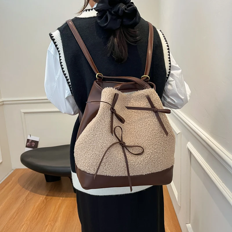 Women Plush Crossbody Bag Fluffy Shoulder Bag Adjustable Strap Handbag with Inner Pocket Tote Bag for Work Travel
Women Plush Crossbody Bag Fluffy Shoulder Bag Adjustable Strap Handbag with Inner Pocket Tote Bag for Work Travel