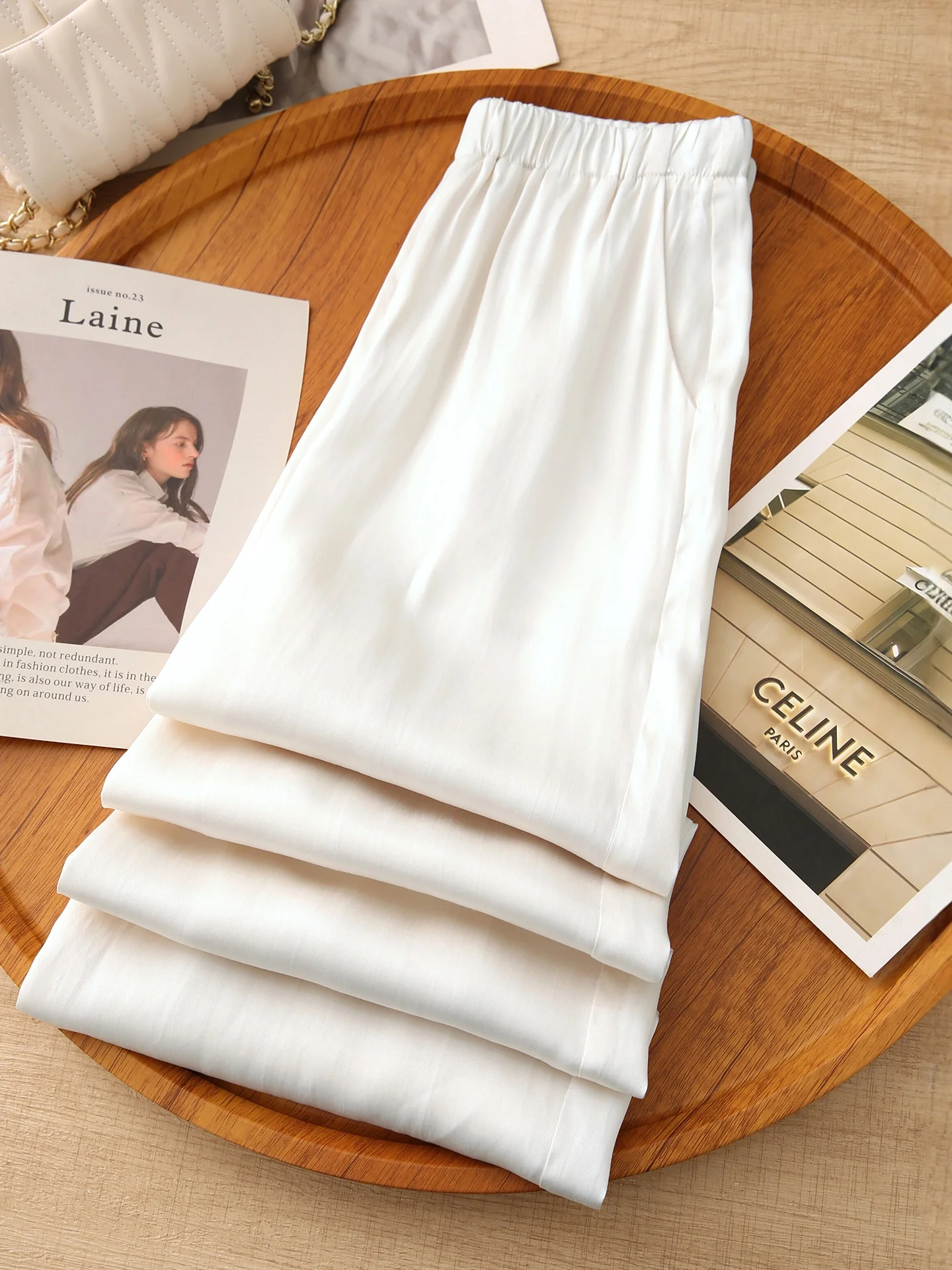 High Waist Loose Fit Copper Ammonia Ice Silk Wide Leg Pants Women's Summer Thin New Style Casual Straight Tube Pants
High Waist Loose Fit Copper Ammonia Ice Silk Wide Leg Pants Women's Summer Thin New Style Casual Straight Tube Pants
