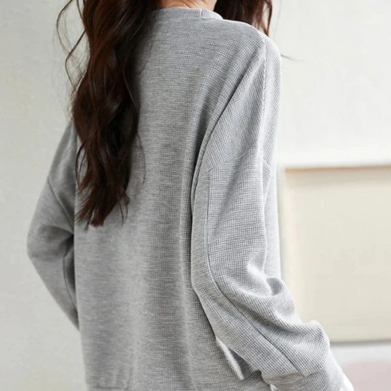 Plain Grey Woman Tops Warm Thick Autumn and Winter Pullover Cold Sweatshirt for Women New In 2000s Y2k Vintage Korean Clothing M
Plain Grey Woman Tops Warm Thick Autumn and Winter Pullover Cold Sweatshirt for Women New In 2000s Y2k Vintage Korean Clothing M