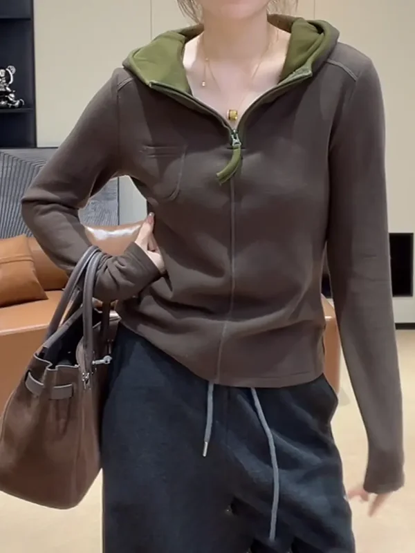 Женская толстовка на молнии с длинным рукавом для ранней весны, больших размеров, корейский стиль, комфортная, свободного кроя, с эффектом похудения
Женская толстовка на молнии с длинным рукавом для ранней весны, больших размеров, корейский стиль, комфортная, свободного кроя, с эффектом похудения