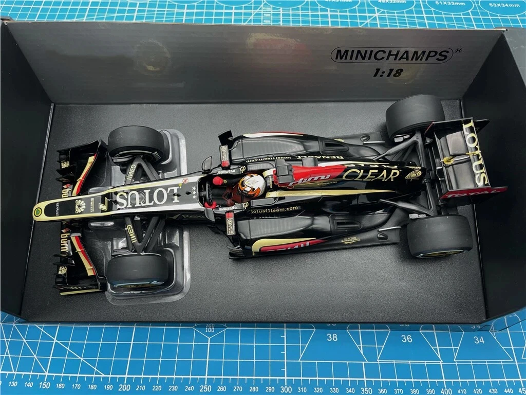 Minichamps 1:18 F1 E21 Raikkonen Australia 2013 Simulation Limited Edition Resin Metal Static Car Model Toy Gift
Minichamps 1:18 F1 E21 Raikkonen Australia 2013 Simulation Limited Edition Resin Metal Static Car Model Toy Gift