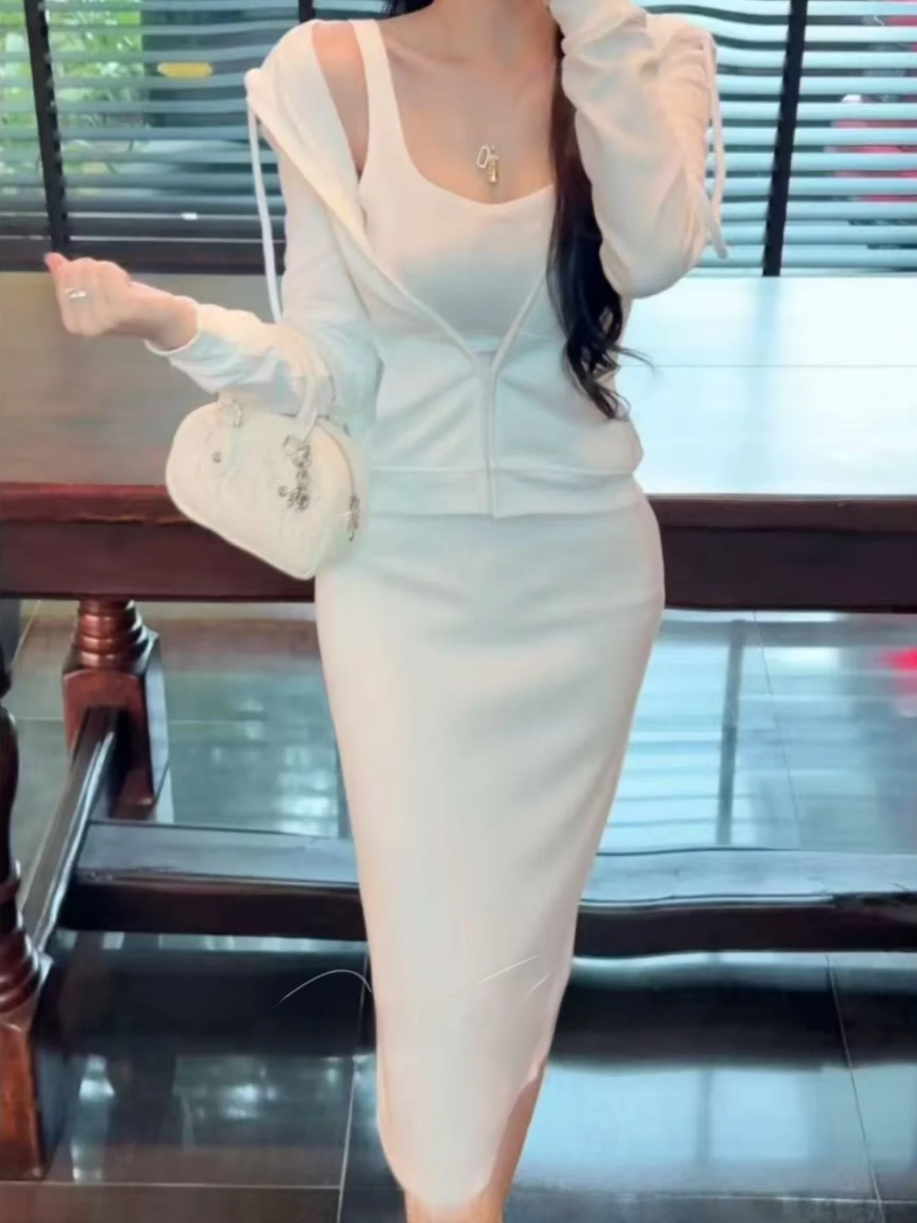 Pure White Dress Zipper Soft Cotton Set Clean Comfortable Casual Style Two-Piece Suit for Women Autumn Season Fashion Set
Pure White Dress Zipper Soft Cotton Set Clean Comfortable Casual Style Two-Piece Suit for Women Autumn Season Fashion Set