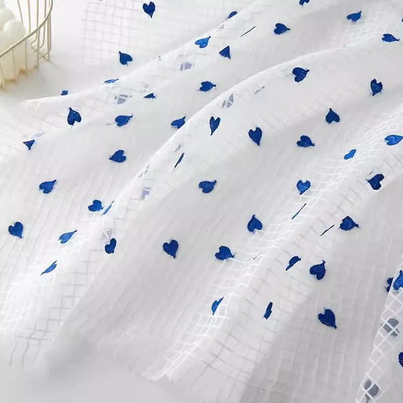 heart-shaped organza embroidery fabric White background grid pattern tissus Women's shirts dresses and clothing tablecloths tela
heart-shaped organza embroidery fabric White background grid pattern tissus Women's shirts dresses and clothing tablecloths tela