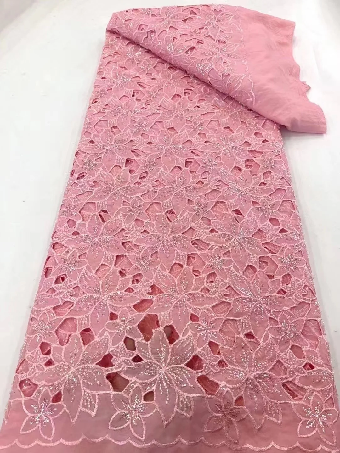 African Cotton Lace Fabric 2024 High Quality Sequins Beads Lace Swiss Voile Lace Fabric Nigerian Lace Fabrics For Party Material
African Cotton Lace Fabric 2024 High Quality Sequins Beads Lace Swiss Voile Lace Fabric Nigerian Lace Fabrics For Party Material