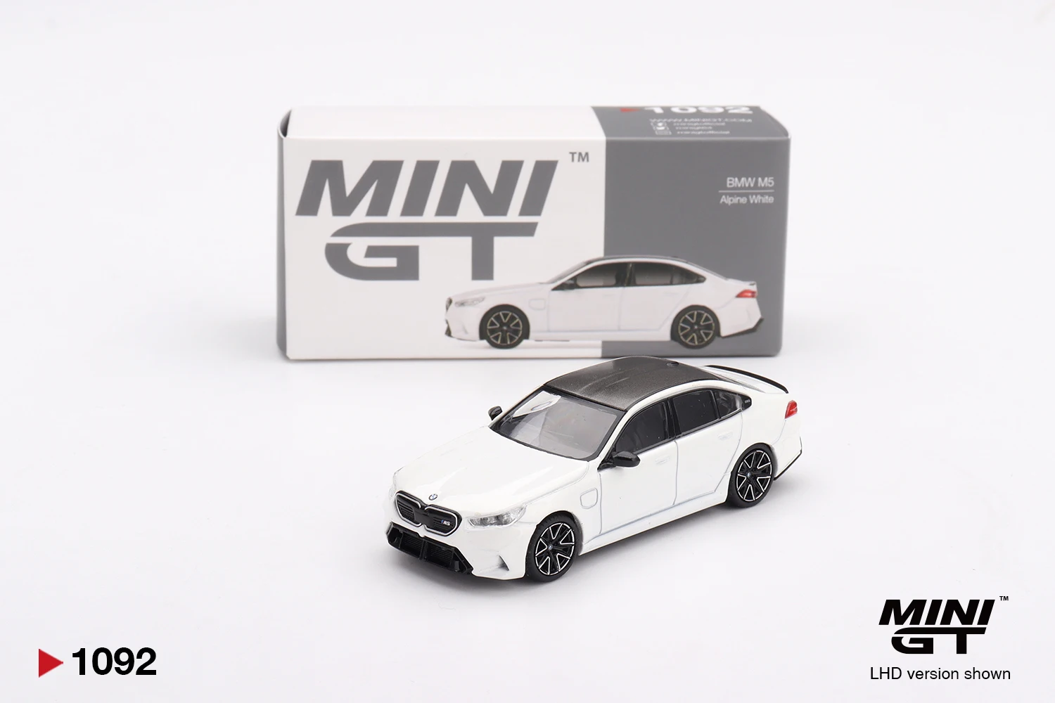MINIGT 1092 1:64 BMW i5 M60 Alpine White Diecast Model Car MGT01092 LHD In Stock Ready To Ship
MINIGT 1092 1:64 BMW i5 M60 Alpine White Diecast Model Car MGT01092 LHD In Stock Ready To Ship