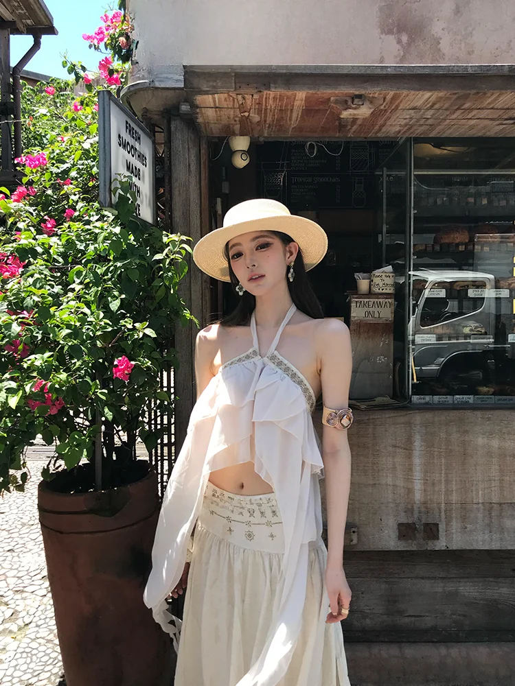 Beach Vacation Style Women's Summer Sexy Lace Trim White Off-Shoulder Top with Long Skirt Two-Piece Set Style Casual Wear
Beach Vacation Style Women's Summer Sexy Lace Trim White Off-Shoulder Top with Long Skirt Two-Piece Set Style Casual Wear