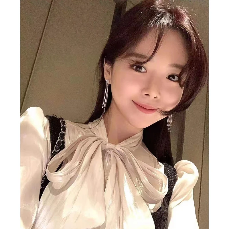 Ele Autumn irt with Bow Tie Waist Cinching Dr for Women Faionable Stand Collar Slimming Strap Dr Set
Ele Autumn irt with Bow Tie Waist Cinching Dr for Women Faionable Stand Collar Slimming Strap Dr Set