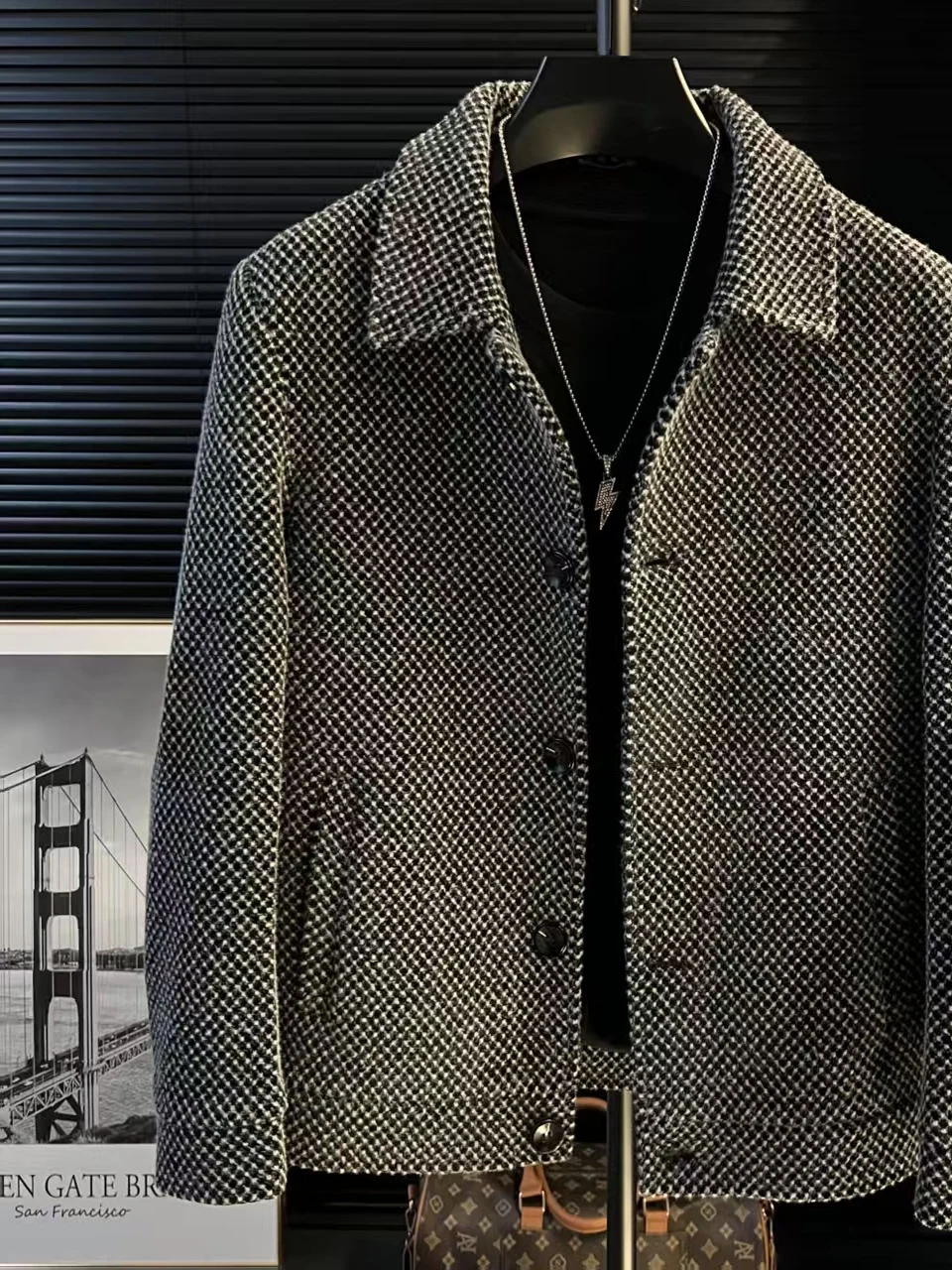 ort Men's Cheered Jaet Korean Sle Faionable Men's Clothing Woolen Material Collared Design Youth Suitable
ort Men's Cheered Jaet Korean Sle Faionable Men's Clothing Woolen Material Collared Design Youth Suitable