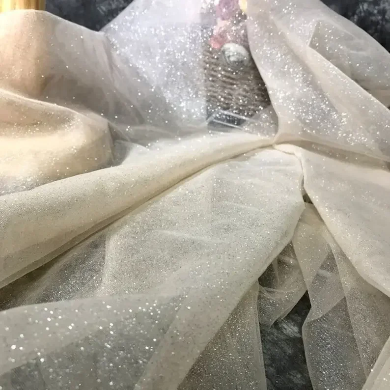 8 цветов, блестящая мягкая кружевная ткань с пайетками, мягкий тюль для детских платьев-пачек, вечерних платьев, свадебных фат, выпускных платьев, 1 ярд.
8 цветов, блестящая мягкая кружевная ткань с пайетками, мягкий тюль для детских платьев-пачек, вечерних платьев, свадебных фат, выпускных платьев, 1 ярд.