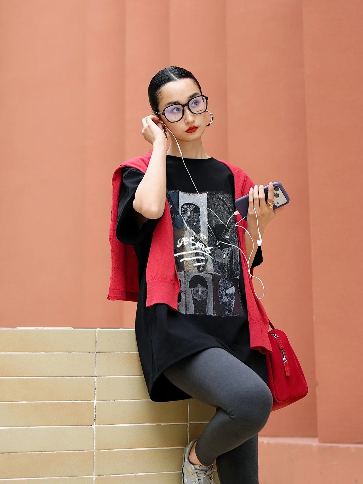 Artistic Portrait Puzzle Large T-Shirt LemonChen Daily Art Museum Digital Direct Spray Cotton Loose Shoulder Casual Top
Artistic Portrait Puzzle Large T-Shirt LemonChen Daily Art Museum Digital Direct Spray Cotton Loose Shoulder Casual Top