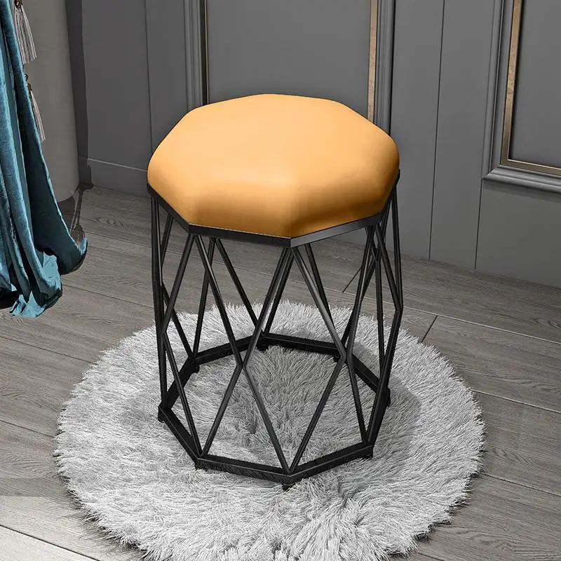 Modern Simple Dressing Stool Makeup Ottomans Light Luxury Manicure Chair Bedroom Nordic Girl Dining Stools Living Room Furniture
Modern Simple Dressing Stool Makeup Ottomans Light Luxury Manicure Chair Bedroom Nordic Girl Dining Stools Living Room Furniture