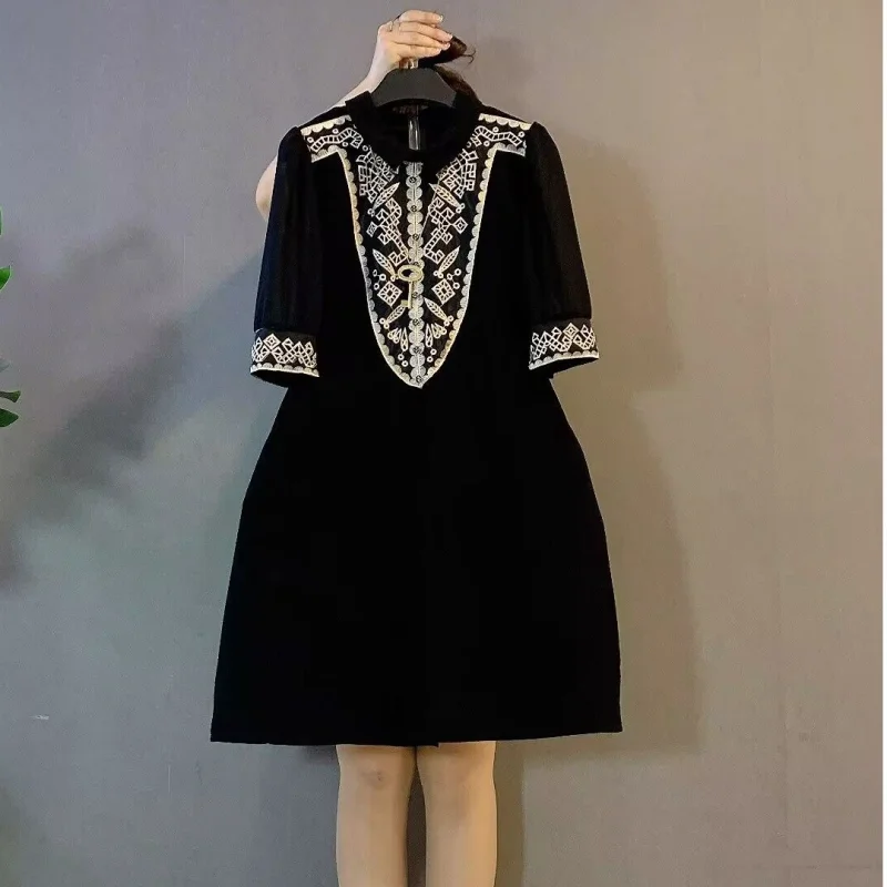 2023 New Summer Fashion Art Retro Ethnic Style Polo Collar Print Casual Loose and Slim Oversized Women's Mid Sleeve Dress
2023 New Summer Fashion Art Retro Ethnic Style Polo Collar Print Casual Loose and Slim Oversized Women's Mid Sleeve Dress