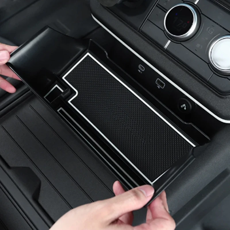 Car Central Storage Armrest Box Storage Box Phone Box For Land Rover Defender 90 110 2020-2024 Car Styling Interior Accessories
Car Central Storage Armrest Box Storage Box Phone Box For Land Rover Defender 90 110 2020-2024 Car Styling Interior Accessories
