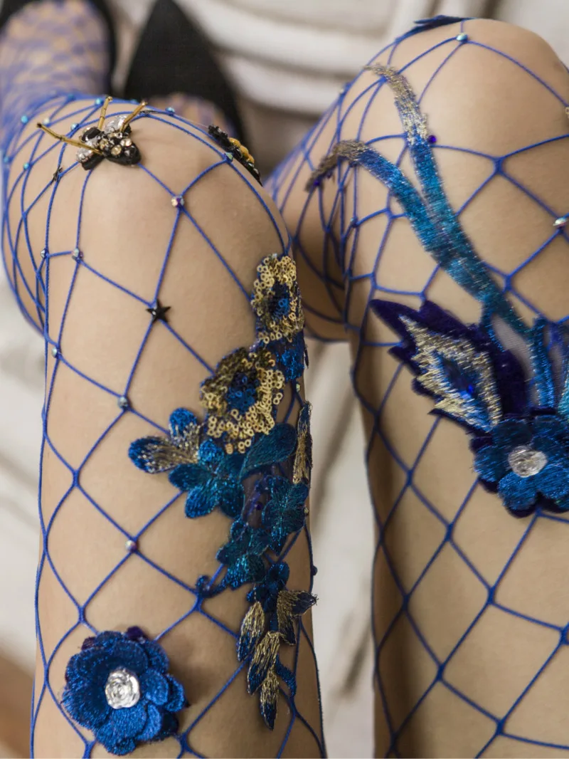 Sexy Hot Drill Blue Flower Mesh Socks Fishing Net Socks Large Mesh Medium Small Mesh Panties Pantyhose Charming Beautiful 8D5X
Sexy Hot Drill Blue Flower Mesh Socks Fishing Net Socks Large Mesh Medium Small Mesh Panties Pantyhose Charming Beautiful 8D5X