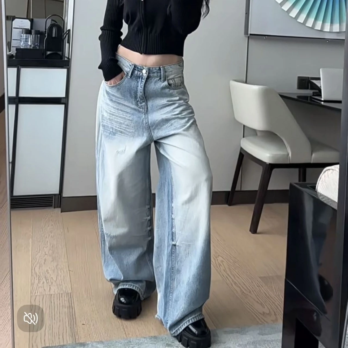 Light Wa High Waist Straight Leg Jeans Women's Loose Slimming Drapey Wide Leg Floor-Length Pants Autumn 2025 New Sle
Light Wa High Waist Straight Leg Jeans Women's Loose Slimming Drapey Wide Leg Floor-Length Pants Autumn 2025 New Sle