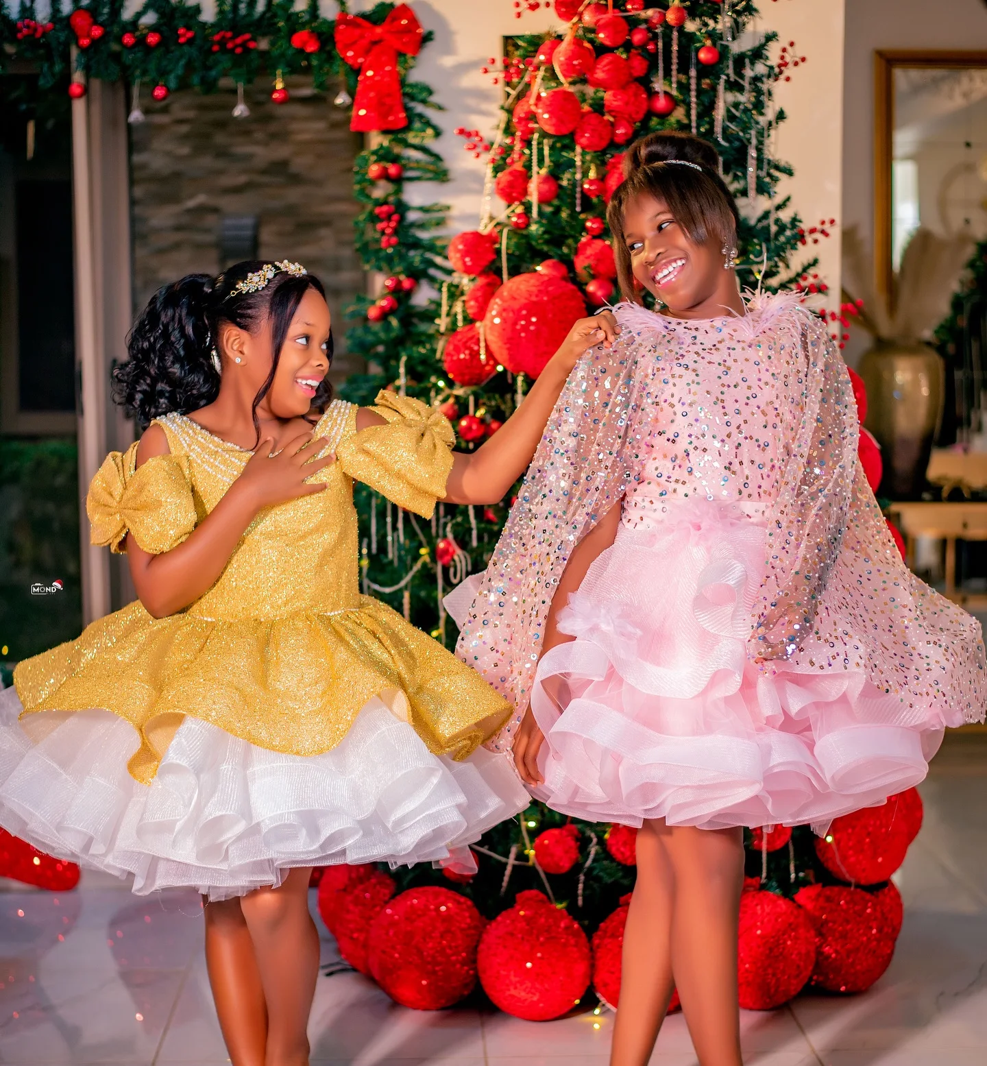 QUality Sequined Girls Birthday Party Dress Bow Short Flower Girl Dress for Wedding Princess Queens Baby Ball Gowns Customized
QUality Sequined Girls Birthday Party Dress Bow Short Flower Girl Dress for Wedding Princess Queens Baby Ball Gowns Customized